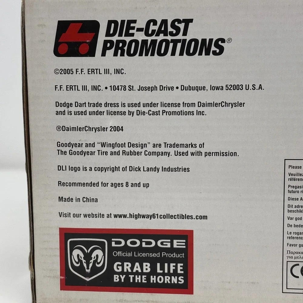 ERTL Supercar Collectibles 1968 Dick Landy Dodge Hemi Dart SS/B 1:18 Issue #2